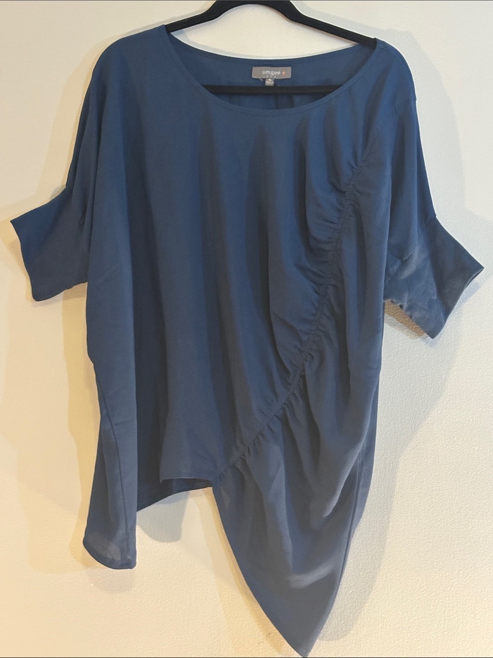 EUC blue Umgee blouse size XL